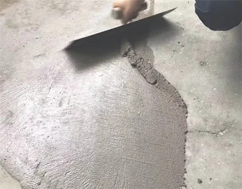 室内水泥地面打多厚