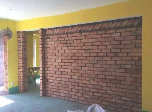 单砖砌墙要放钢筋吗