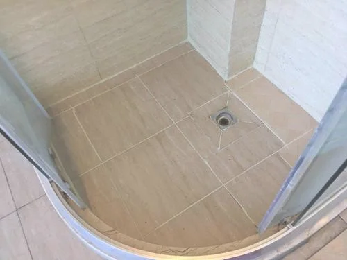 卫生间不砸瓷砖能做防水吗