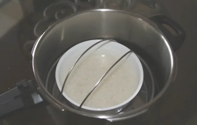高压锅里能放瓷碗吗