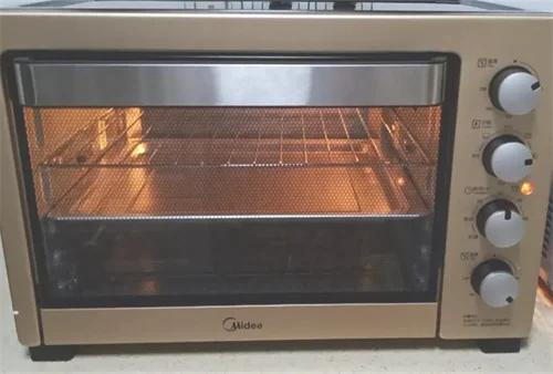 烤箱预热是空烤吗