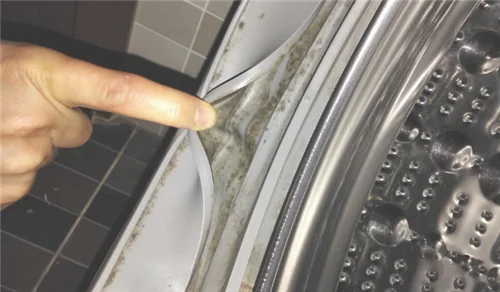 滚筒洗衣机外面的胶圈怎么清洗