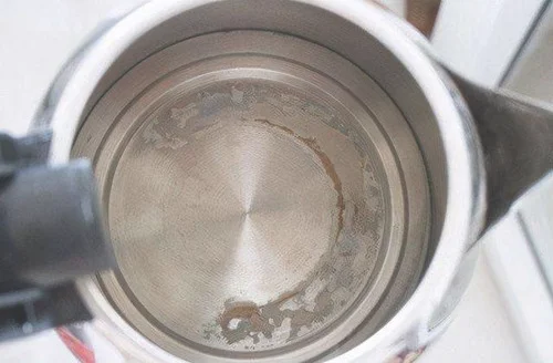 电烧水壶里面的水垢怎么去除