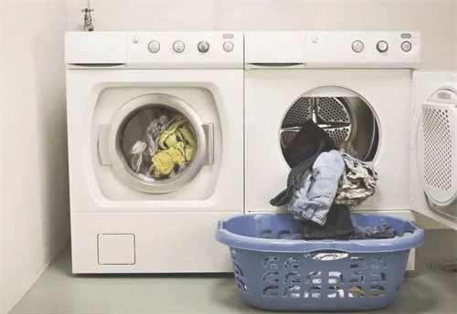 洗衣机可以用热水洗衣服吗