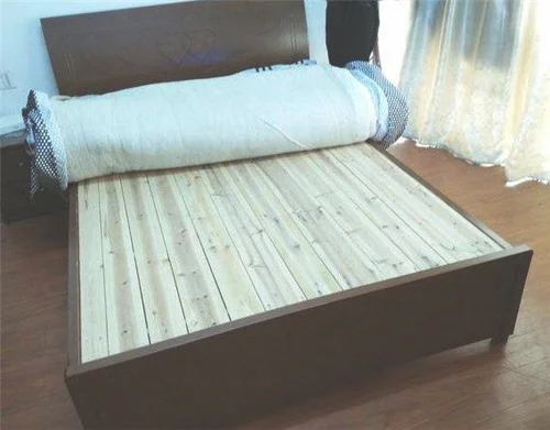 床垫下面的木板叫什么