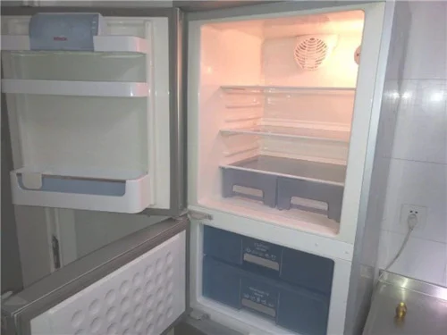 冰箱工作一会就停机是什么原因