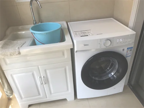 滚筒洗衣机哪个是放洗衣液的