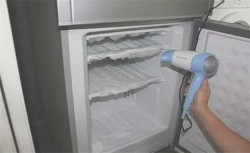 冰箱如何快速除霜除冰
