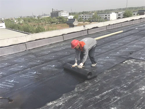 坡屋面防水卷材铺贴方向是如何决定
