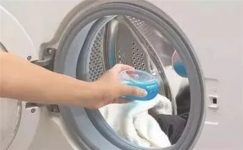 洗衣机没有槽怎么倒洗衣液