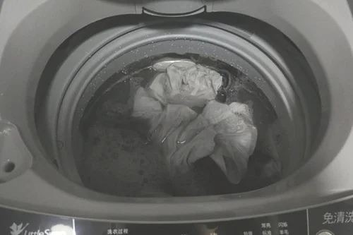 丝棉被子可以用洗衣机洗吗