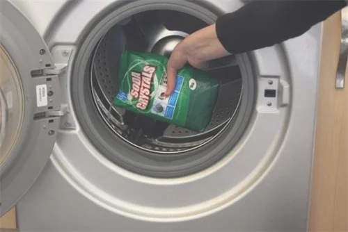 洗衣机自清洁需要放什么吗