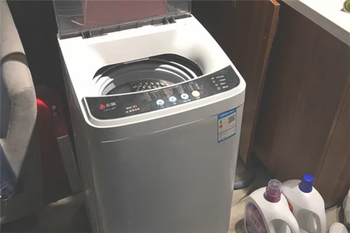 全自动洗衣机怎么加柔顺剂