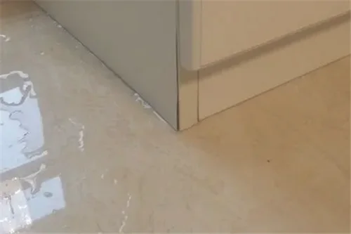 地板砖渗水了怎么处理