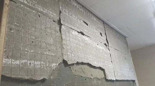 卫生间瓷砖掉了怎么办