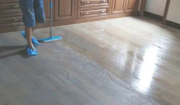 地板瓷砖划痕怎么修复