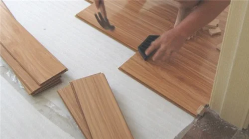 自己动手铺木地板教程是怎样的