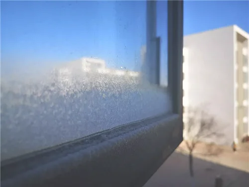 冬天室内玻璃上霜怎么办