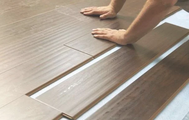 瓷砖上面铺木地板影响地暖吗