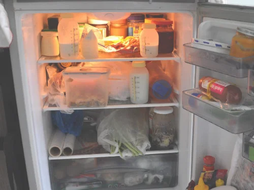 冰箱冷藏室结冰怎么回事