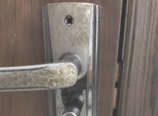 木门锁孔坏了怎么修复