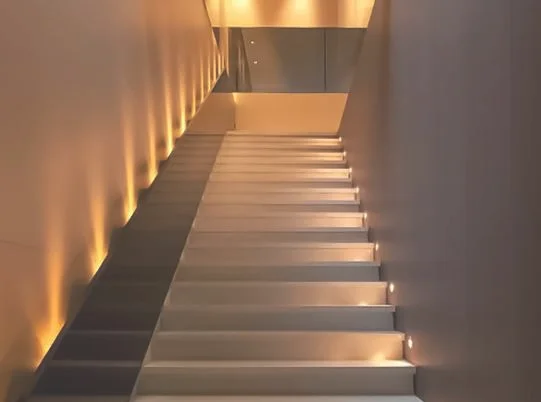 楼梯感应灯怎么预埋线