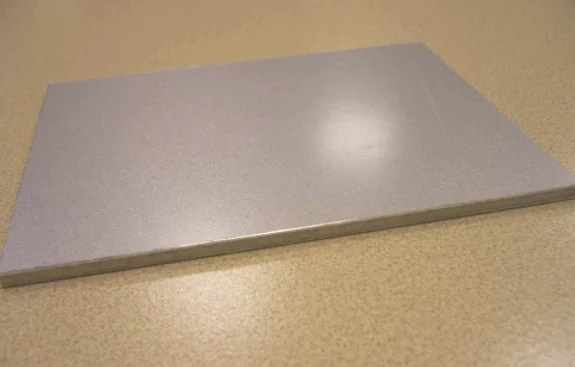 铝复合板是什么材料