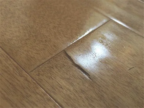 复合木地板开缝恢复有什么小窍门
