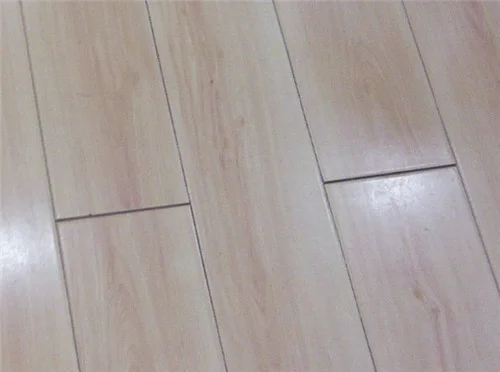 木地板缝隙如何填补