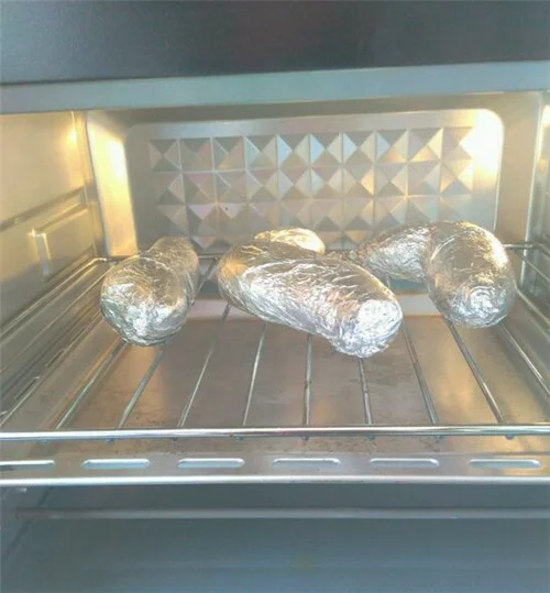 没有锡纸能在烤箱烤东西吗