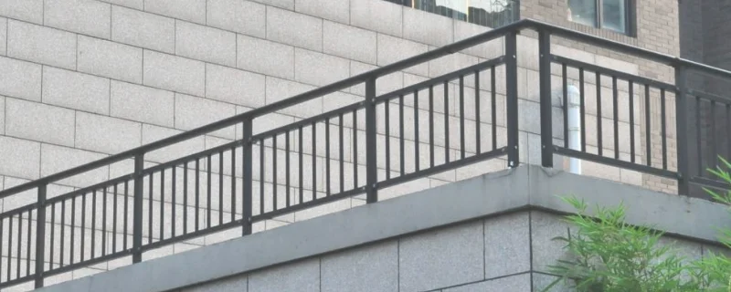 铝合金阳台栏杆固定方法是什么