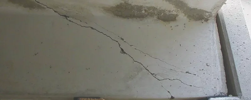 混凝土出现裂缝怎么处理