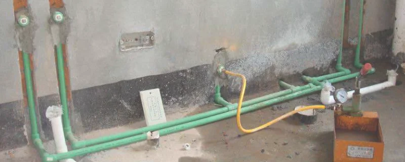 水管在墙上怎么热熔