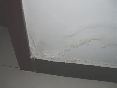 墙面被水泡了怎样修复