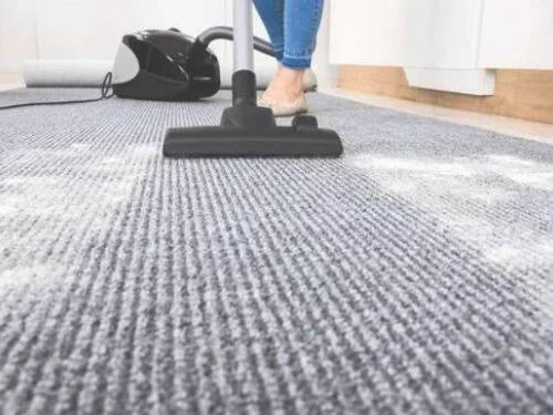 没有吸尘器怎么清理地毯