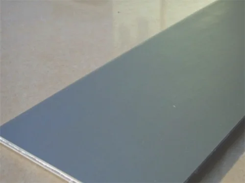 墙面如何直接贴铝塑板