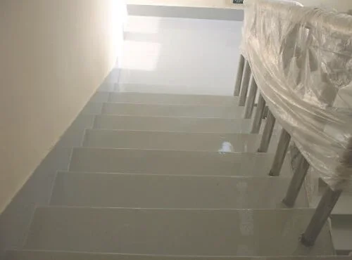 水泥楼梯直接刷漆可以吗