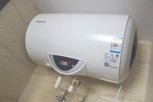 电热水器怎么把水排空