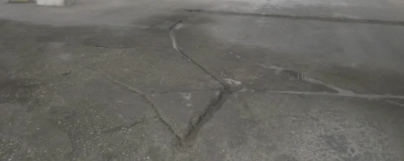 水泥地面凹凸不平怎么处理