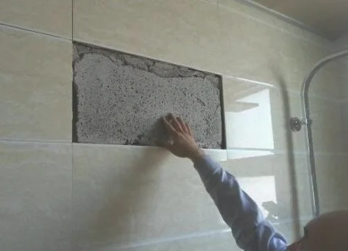  拆除墙上瓷砖的好方法是什么