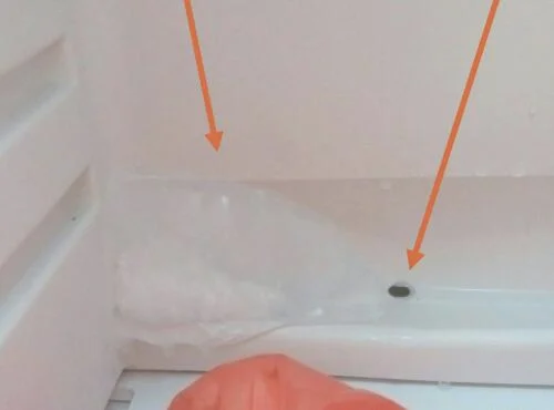 冰箱冷藏室排水孔堵塞怎么疏通
