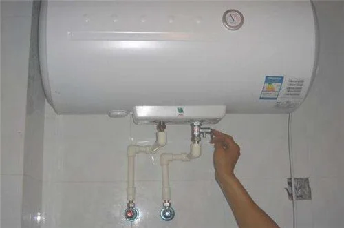 热水器水箱漏水能修吗
