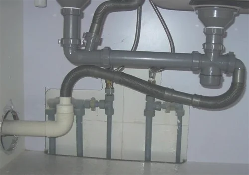 水槽软管与下水口接法是什么