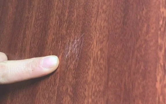 实木地板有划痕怎么修复