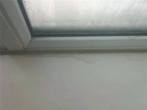 窗户下面漏水怎么办
