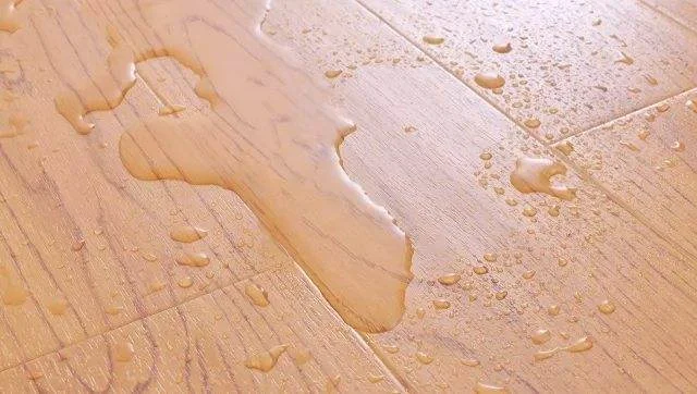 复合木地板被水泡了怎么办
