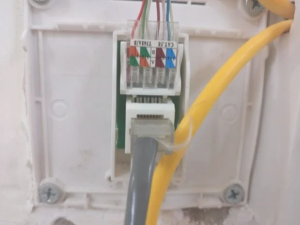 网线地插座怎么接线