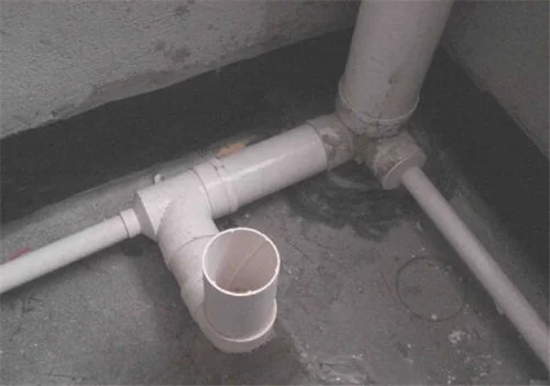 水管漏水用什么胶水