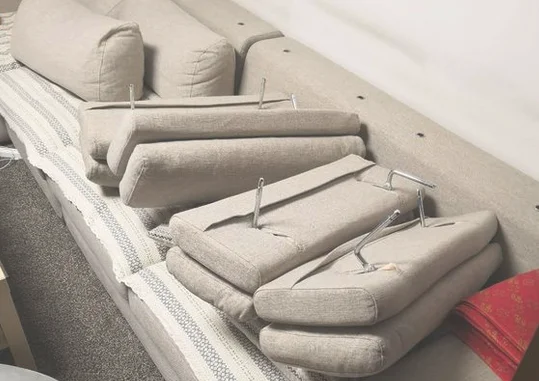 沙发头枕如何拆解