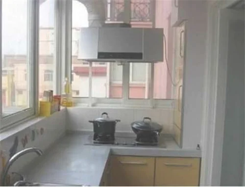厨房在阳台怎么装修